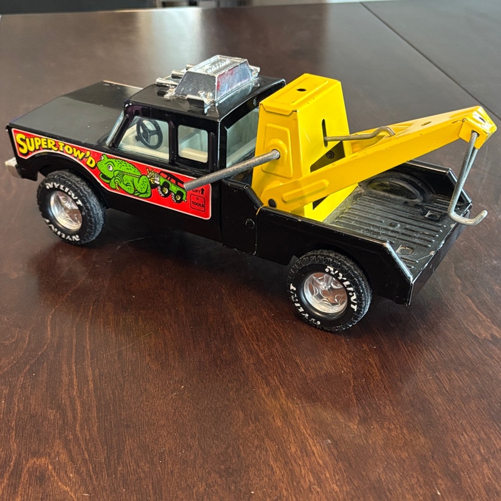 Nylint Super Tow'D Ford Black & Yellow Tow Truck Toy - Vintage